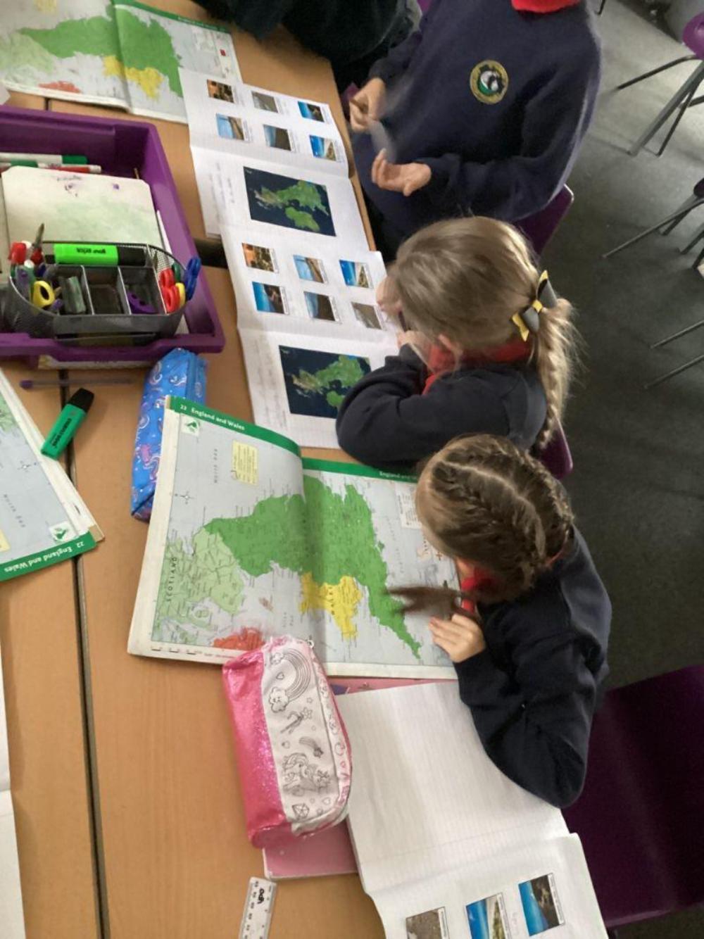 Year 3/4 learning about the UK's coastlines